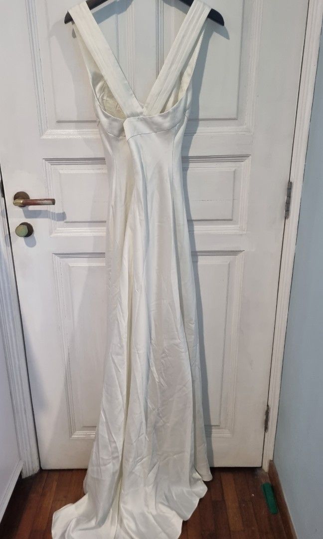 Calvin Klein White Long Dress, Women's Fashion, Dresses & Sets, Evening dresses & gowns on Carousell Calvin Klein White Long Dress, Women's Fashion, Dresses & Sets, Evening dresses & gowns on Carousell