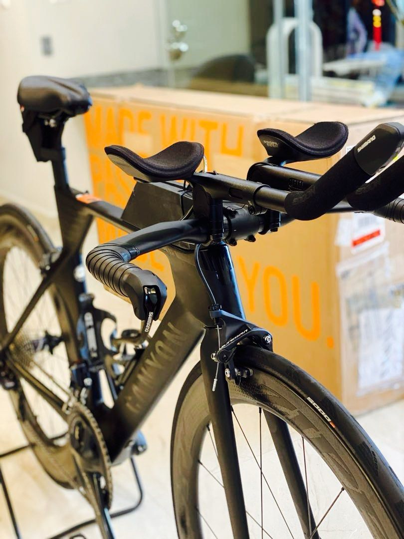 Canyon Speedmax CF 8.0 LTD Size S Sports Equipment Bicycles