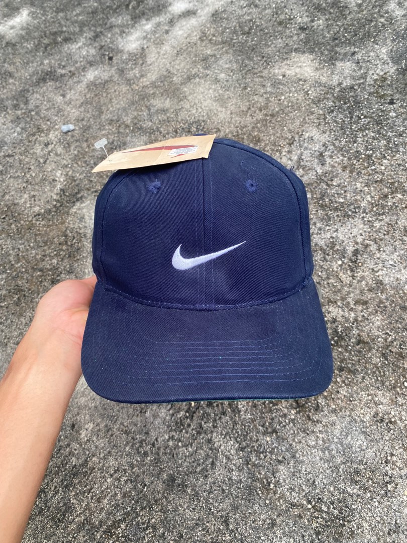 CAP NIKE VINTAGE MALAYSIA Men s Fashion Watches Accessories Cap Hats on Carousell