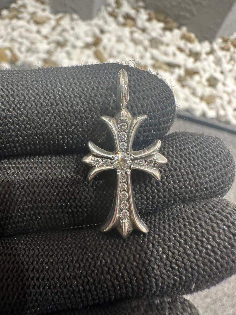 Chrome hearts diamond necklace online