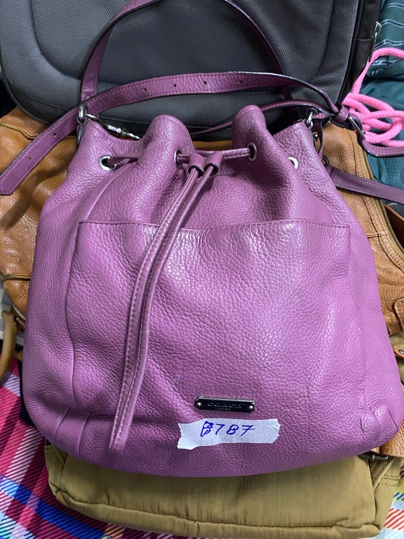 Coach 2025 avery carryall