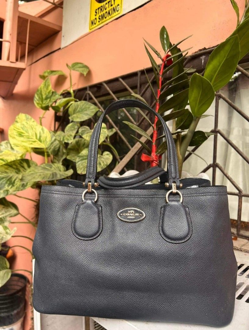 Coach tote neverfull style, Luxury, Bags & Wallets on Carousell