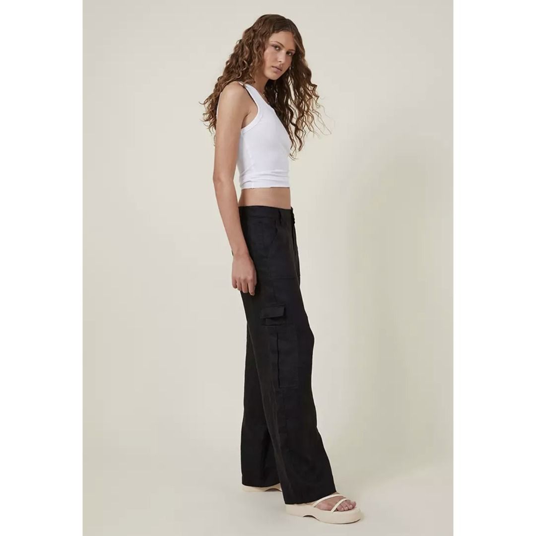 cotton on cargo pants in black, Women's Fashion, Bottoms, Other