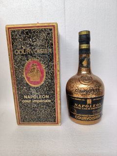 B99 ◆【未開栓】COURVOISIER NAPOLEON クルボアジェ ナポレオン コニャック ブランデー 古酒 700ml 40% ◆ 拿破崙Courvoisier - 泰豐行洋酒Tai Fung Wine \u0026 Spirits