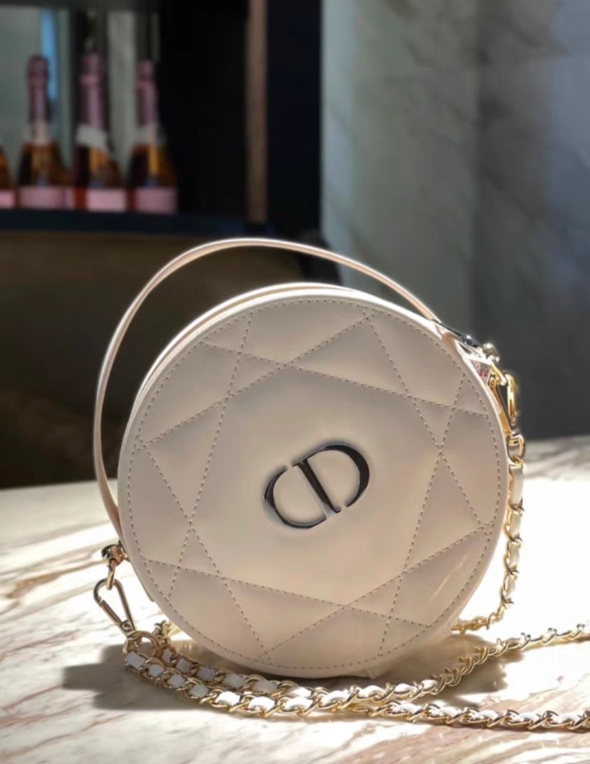 Dior Beauty Round Quilted Makeup Vanity Case Cosmetic Bag Women s