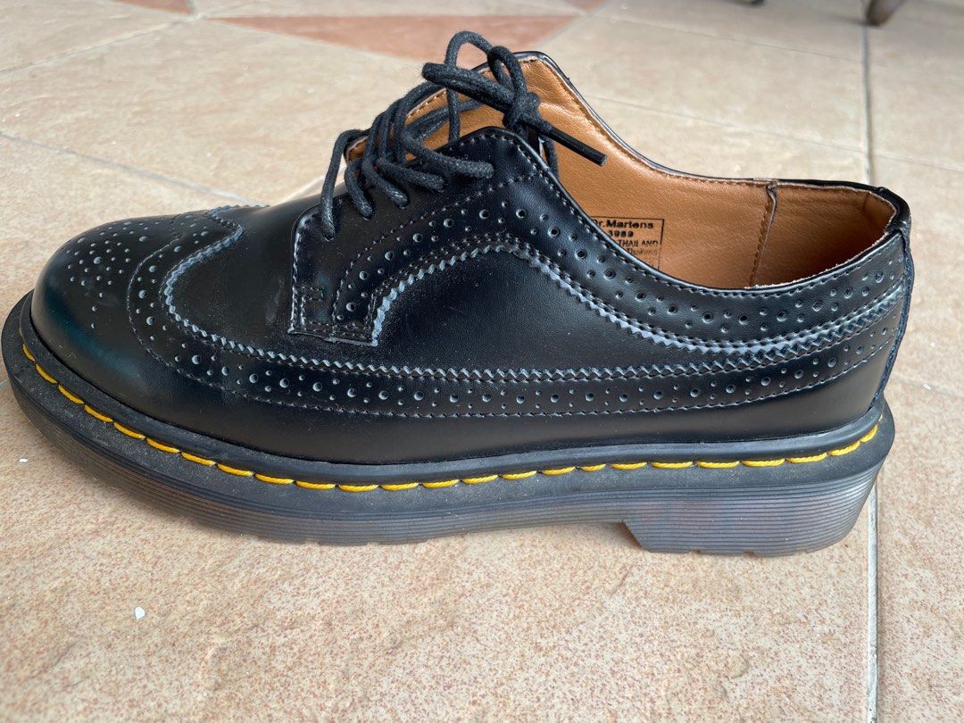 Dr. martens 3989 wingtip junior discount