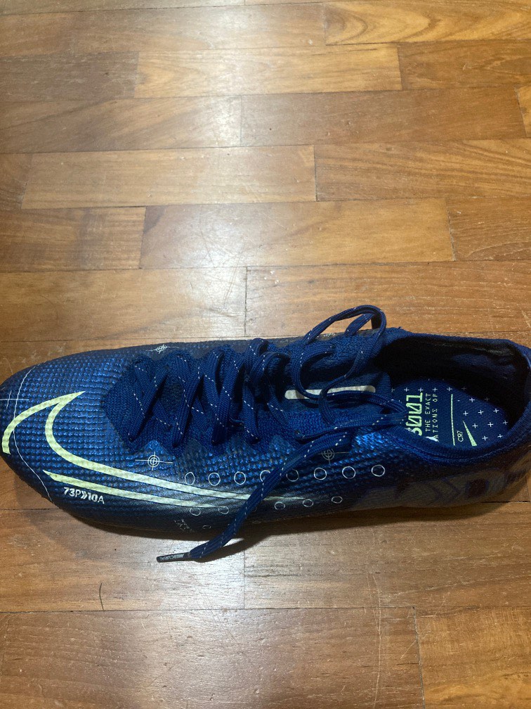 mercurial futsal boots
