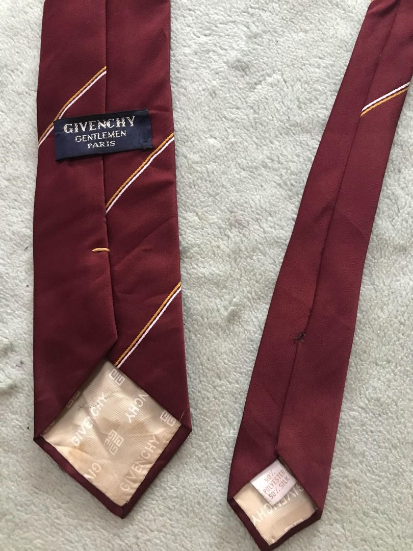 Givenchy tie store