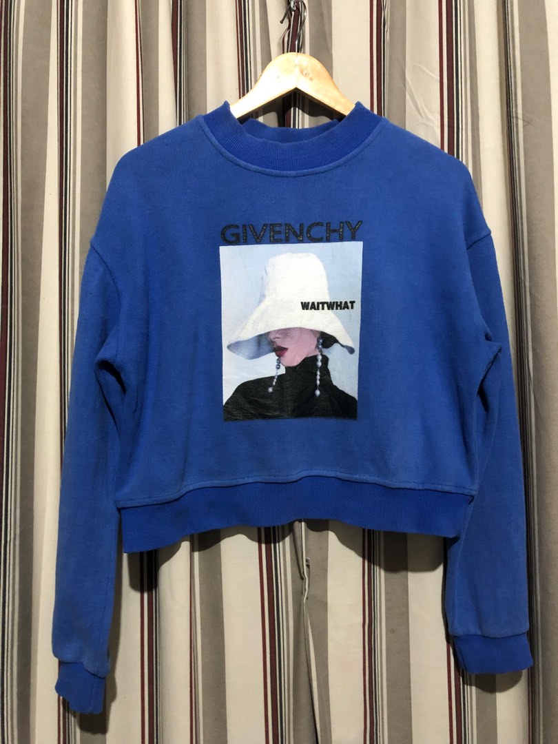 Givenchy store cropped sweatshirt