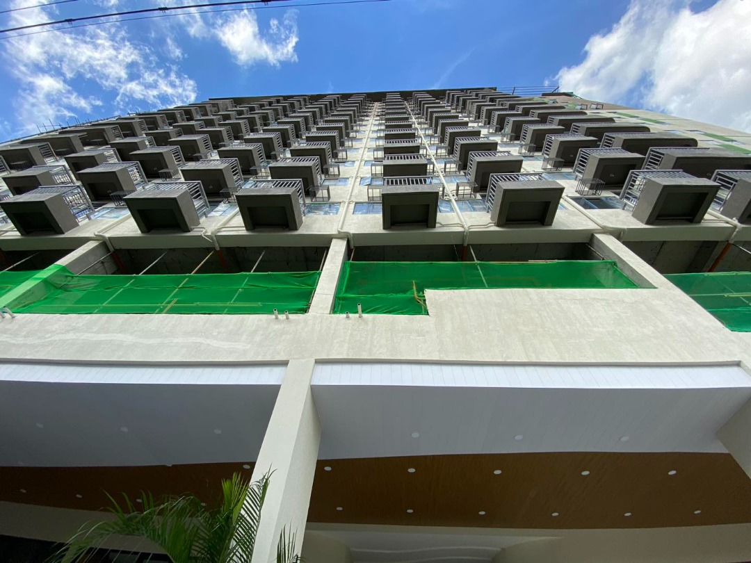 Grand Mesa Residences 1 Bedroom with Balcony PASALO Condo, Property