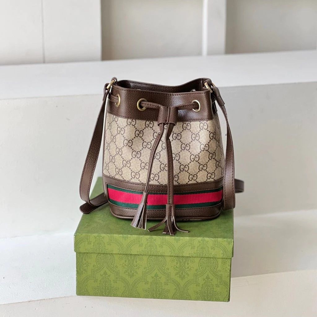 Tas gucci free box, Fesyen Wanita, Tas & Dompet di Carousell