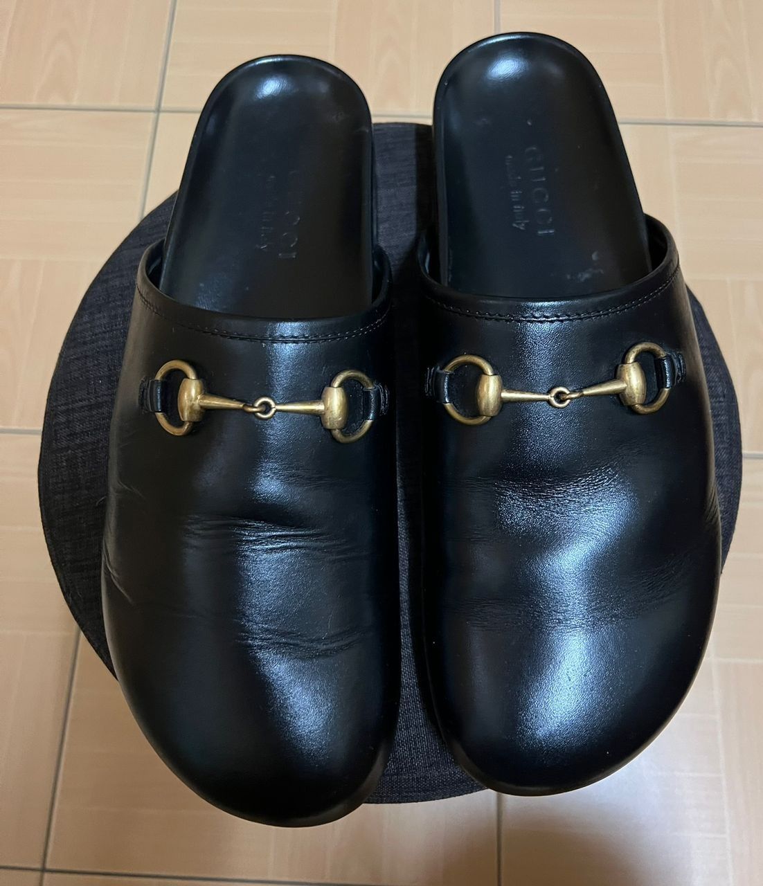Gucci river sales horsebit slide