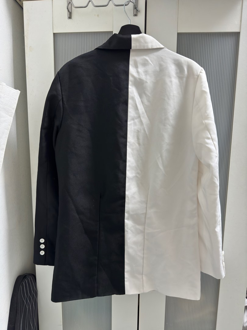 Half black half white blazer hotsell