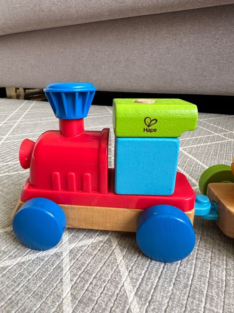Hape discovery train outlet