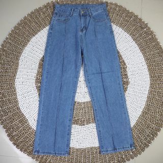 Highwaist jeans wanita