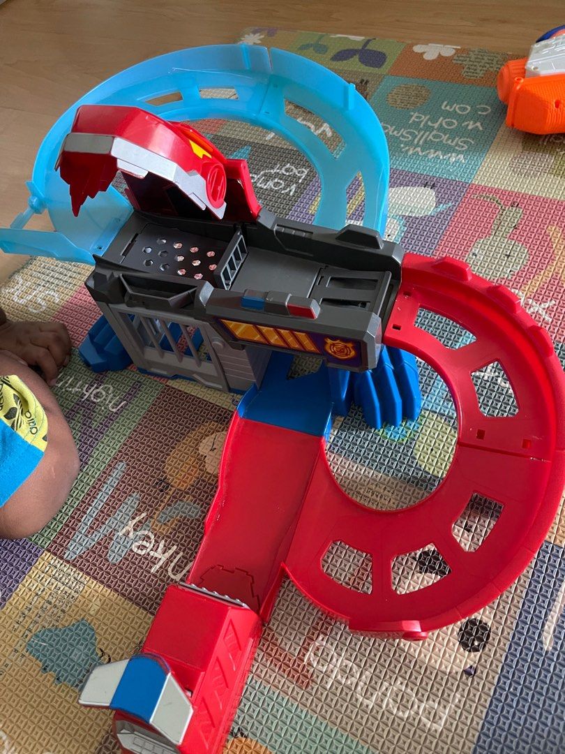 Hot wheels transformers shop track