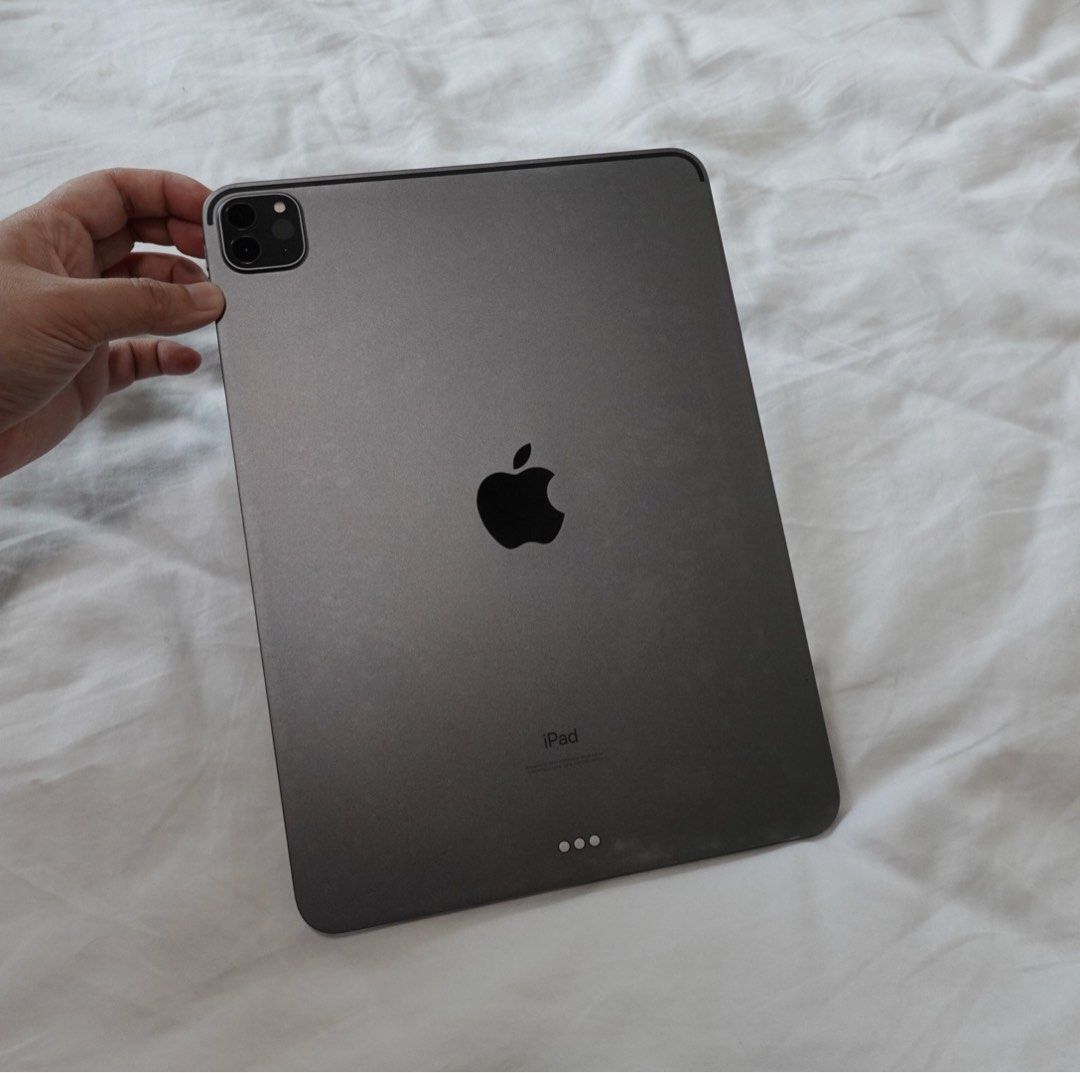 iPad Pro 11 2nd Gen WiFi Space Grey 256GB, Mobile Phones & Gadgets
