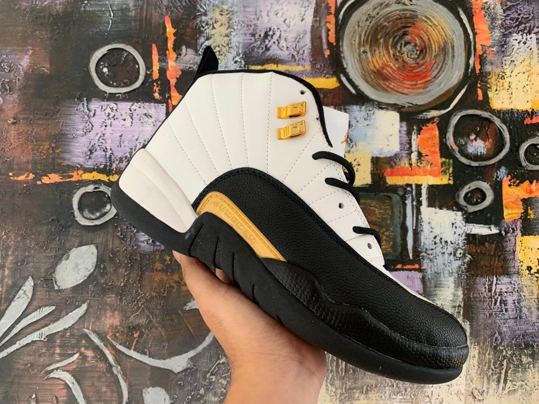 jordan12 royalty