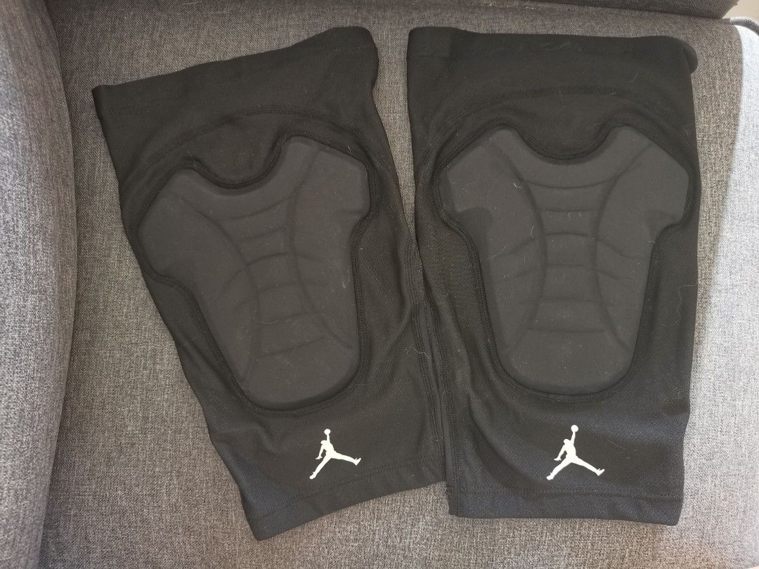 Jordan Padded Knee Sleeves, Men's Fashion, Activewear on Carousell