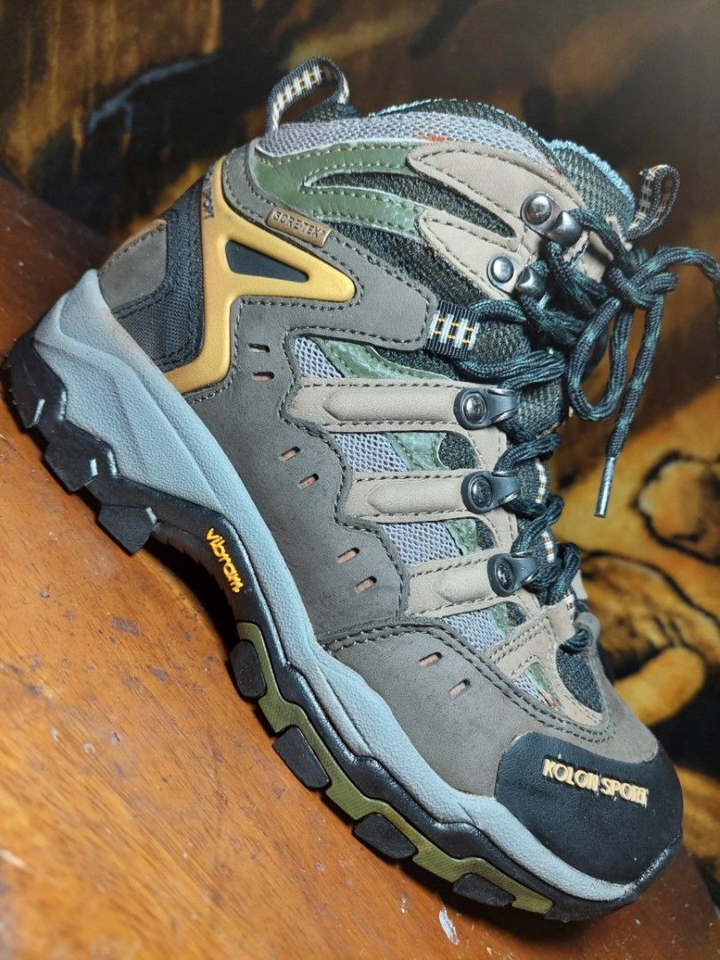 Womens walking new arrivals boots size 6