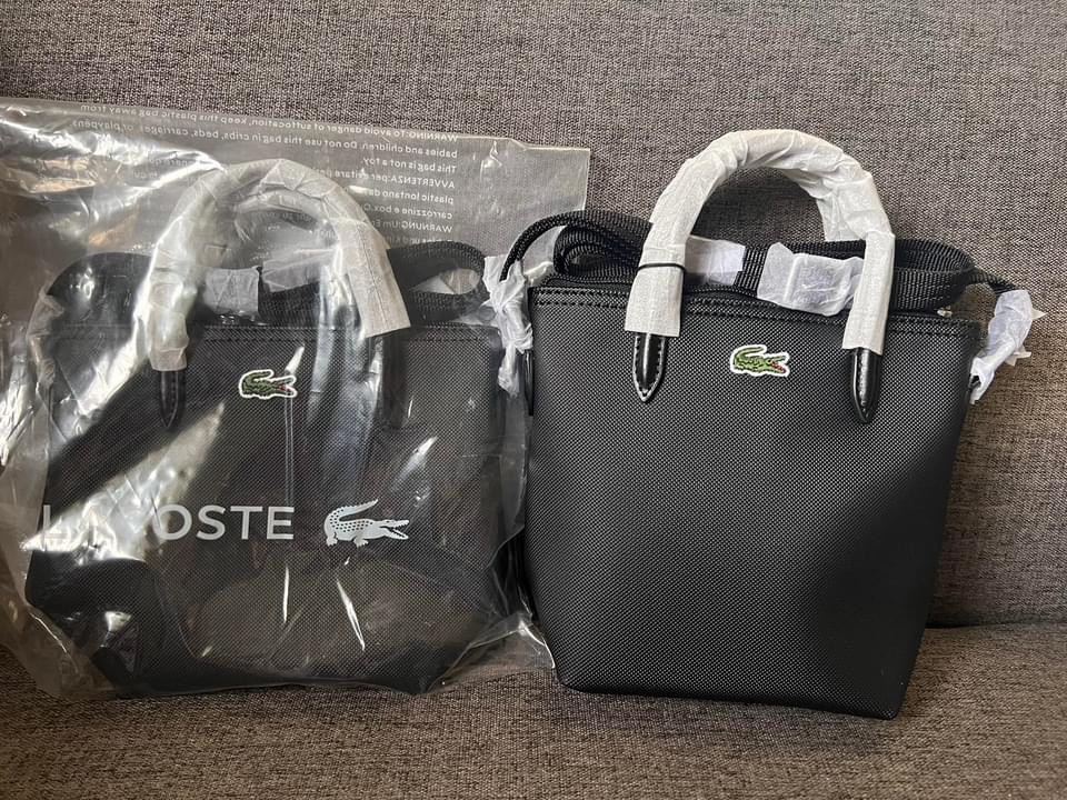 Lacoste XS Shopping Crossbag Noir Black, Women's Fashion, Bags