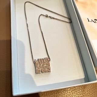 （分類：）位於 。 由 rey.delrey 提交（商品編號 1260805932，圖片 1）。簡介： 。
