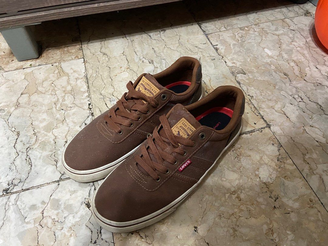Levis brown top casual shoes