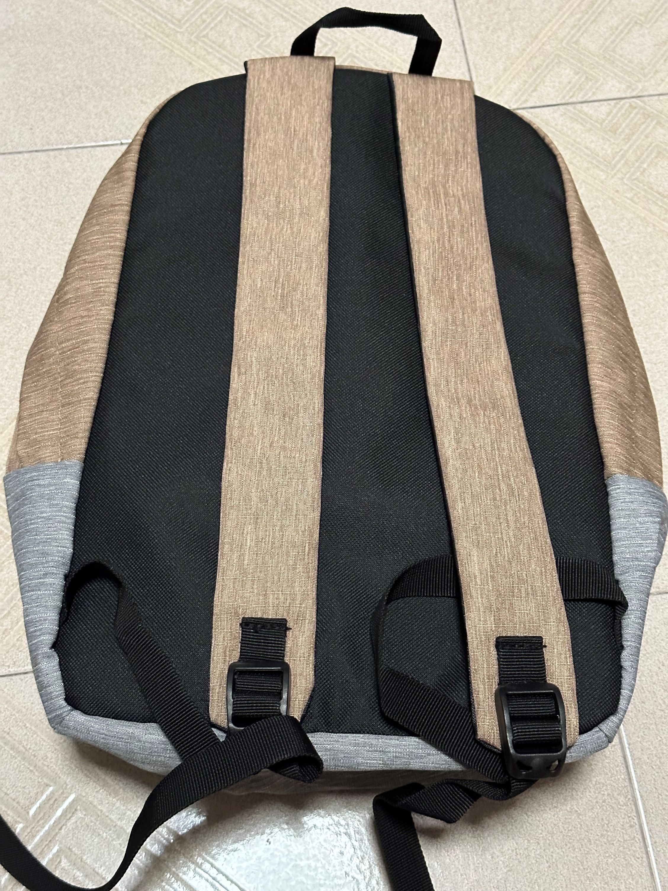 Bubm backpack top