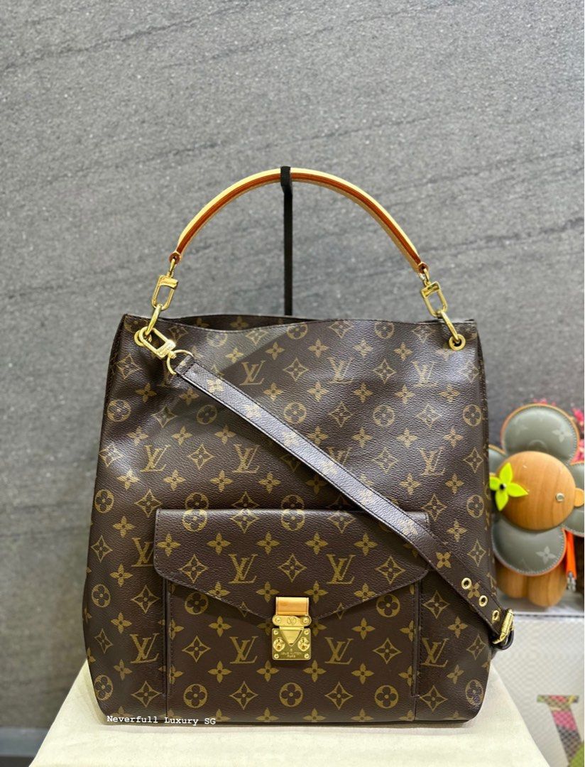 Louis Vuitton Pochette Metis and Metis Hobo Double Review 