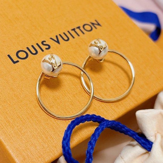 Louis Vuitton LV Eclipse Pearls Earrings