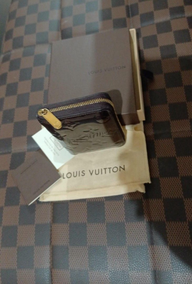 Louis Vuitton Paper Bag + box + dust bag LV, Women's Fashion, Bags &  Wallets, Wallets & Card holders on Carousell