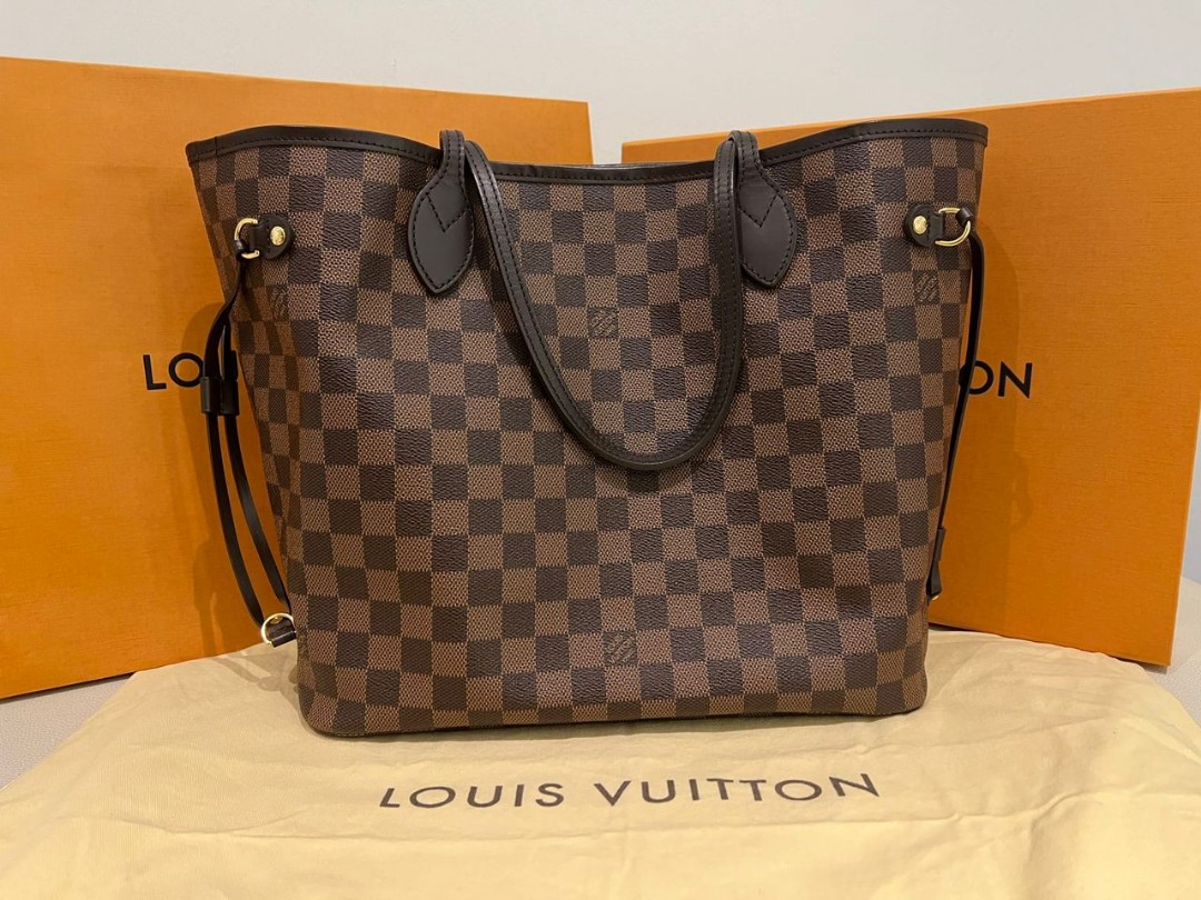 Lv Neverfull MM, Luxury, Bags & Wallets on Carousell