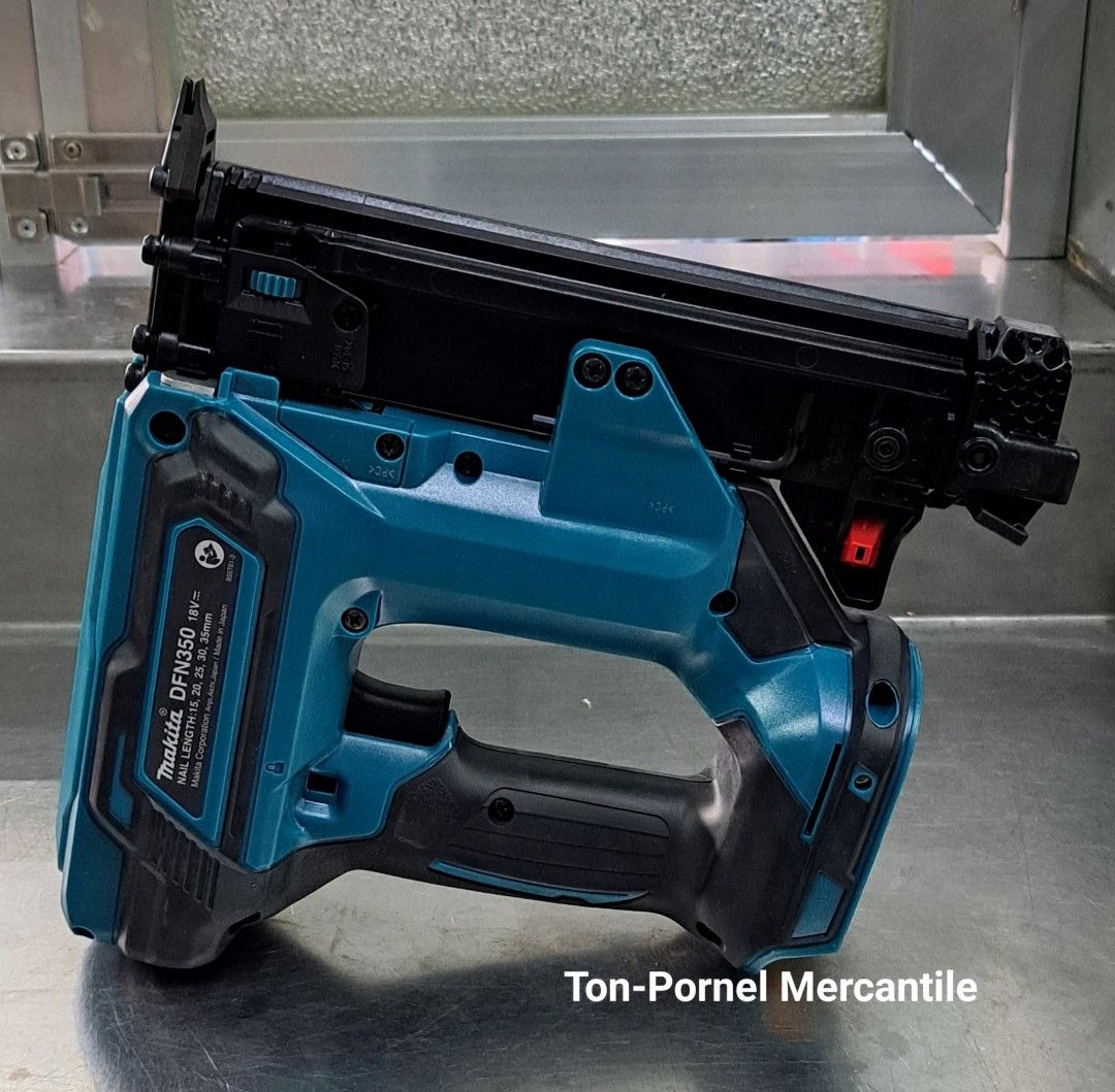 Makita best sale lxt dfn350z