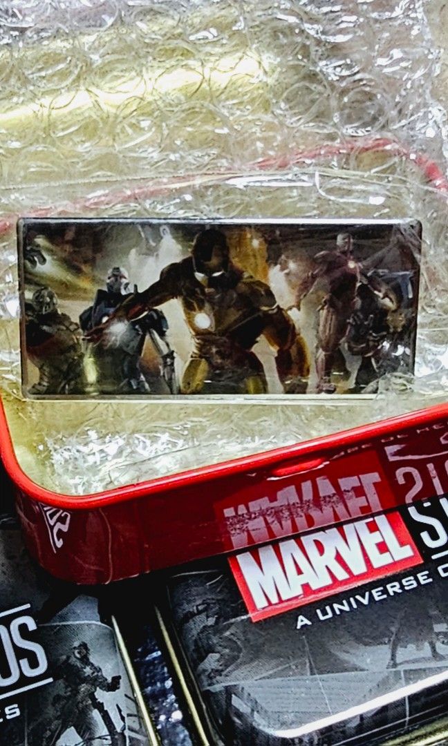 MARVEL MINI CAN WITH PINS(random) & LEATHER KEYCHAIN (Category: Western Merchandise) located in Manila. Submitted by ana_essentials56 (Listing ID 1262464902, Image 2). Description: MARVEL MINI CAN WITH PINS & LEATHER KEYCHAIN na sobrang affordable... Original price ng pins ¥700+tax my price P35 Original price ng keychain ¥1200+tax my price P69.