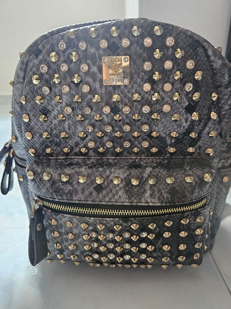 Authentic MCM Speedy Black 26 (MCM1814), Luxury, Bags & Wallets on Carousell