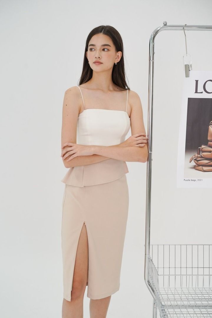 MIKAYLA BNWT SOPHINA MIDI SKIRT IN SAND S UK6 UK8 HIGH SLIT
