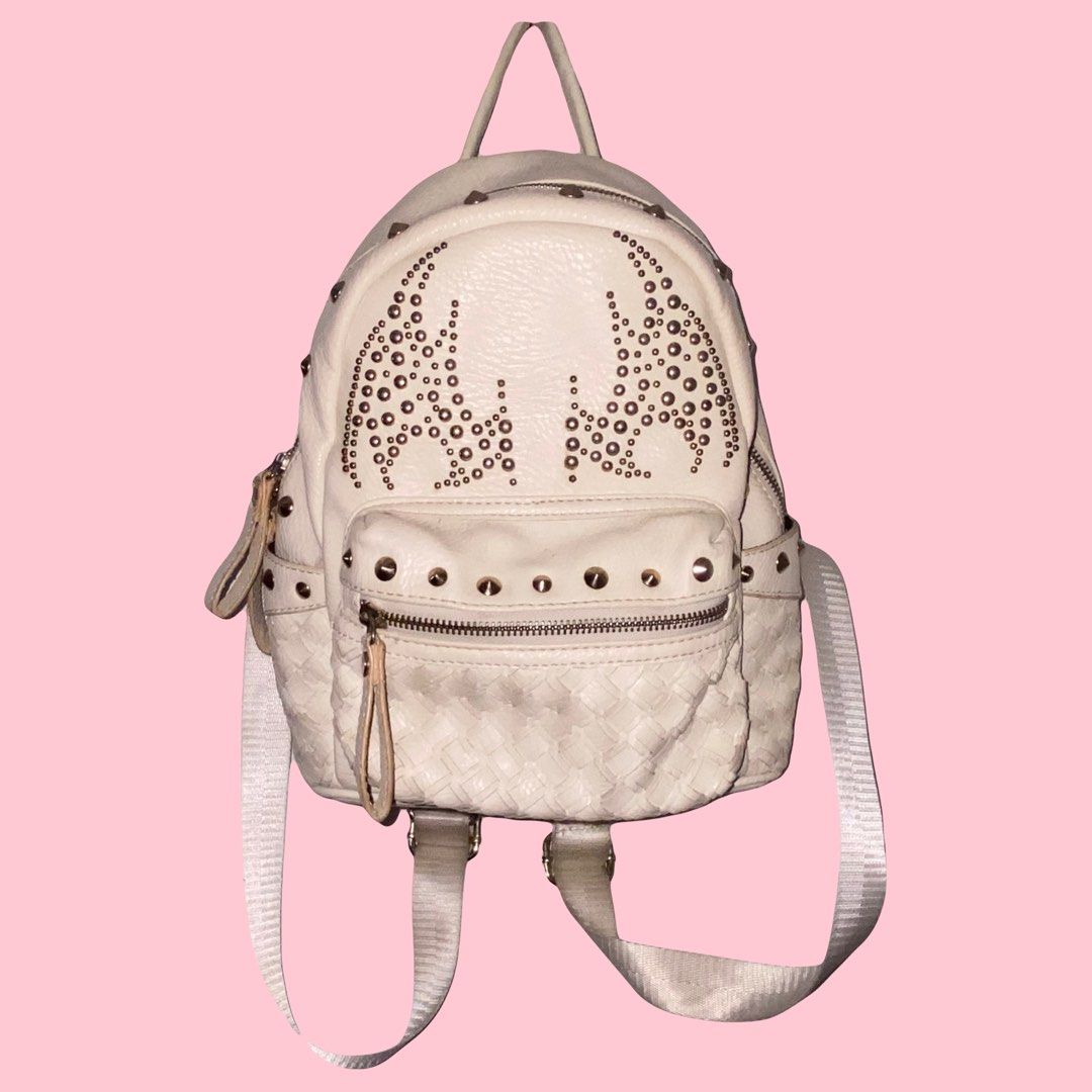 LV White Monogram Backpack, Women's Fashion, Bags & Wallets, Backpacks on  Carousell