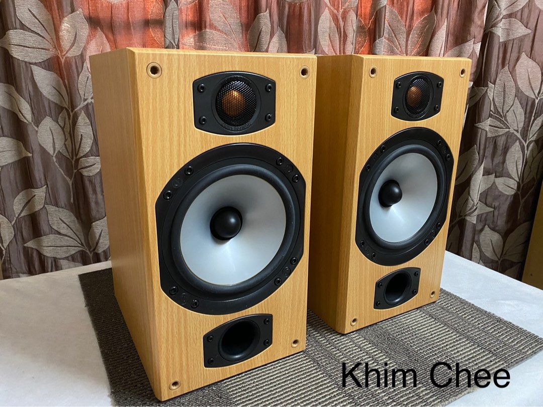 Monitor audio store bronze b2 review