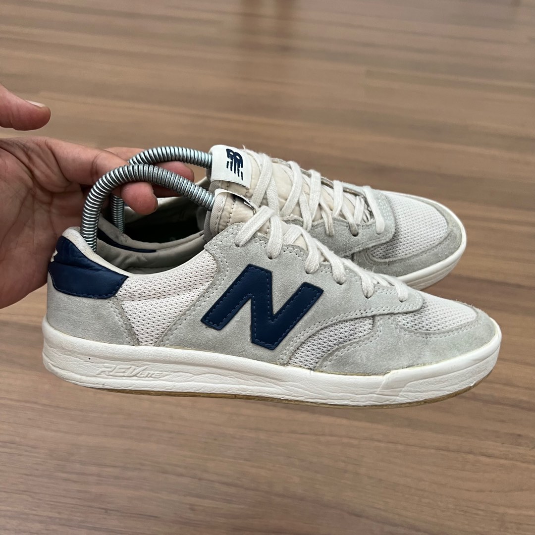 New Balance 300