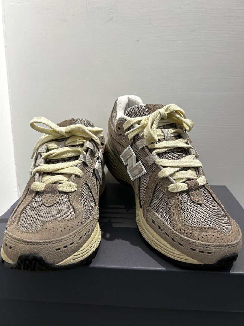 少し検討させてください【美品】 NEW BALANCE  M1906RL  着用数回