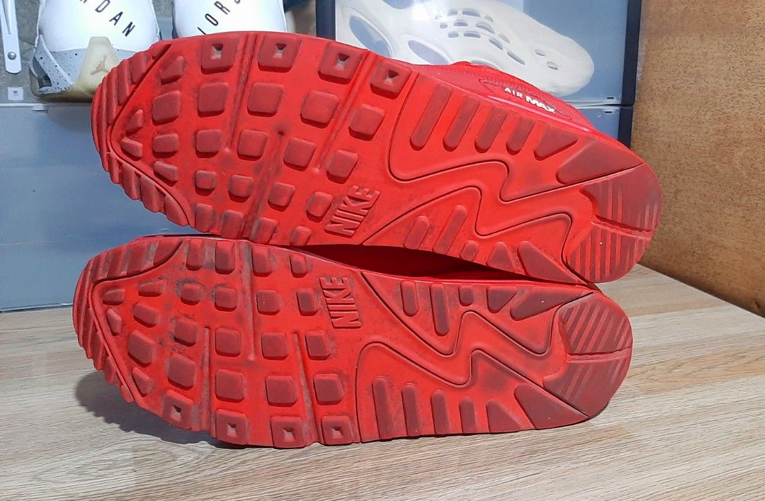 Nike Air Max 90 Triple Red 10.5 us men Original pair Men s