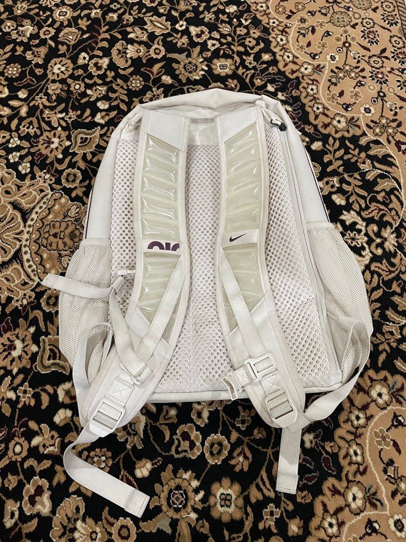 Nike Backpack Men s Fashion Bags Backpacks on Carousell