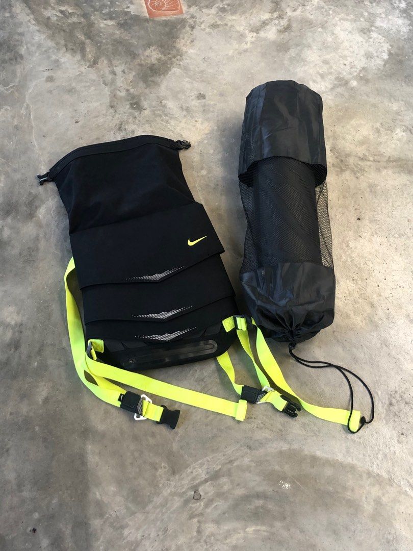 Nike bag + gym mat for planks, Sports Equipment, Other Sports Equipment