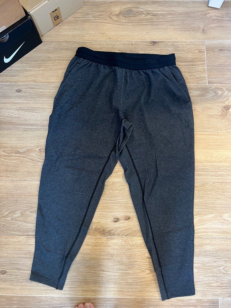 nike yoga sweatpants