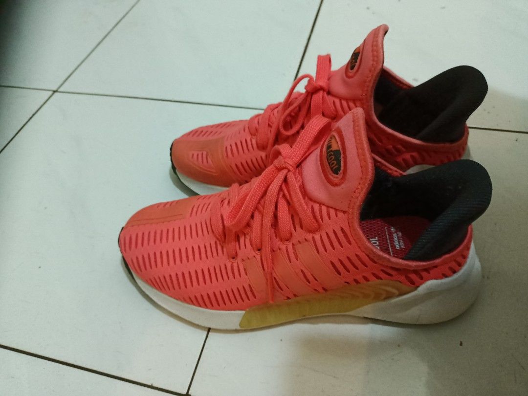 team orange nike shoes