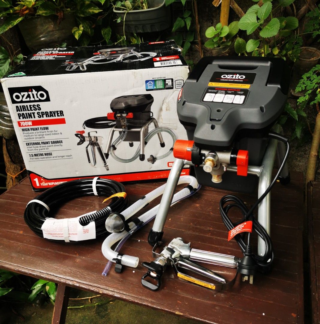 ozito airless paint sprayer, Commercial & Industrial, Construction Tools & Equipment on Carousell