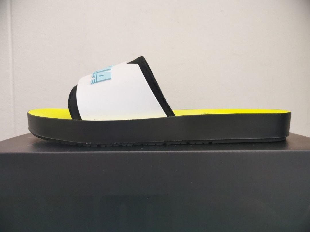 Puma fenty online slides size 10