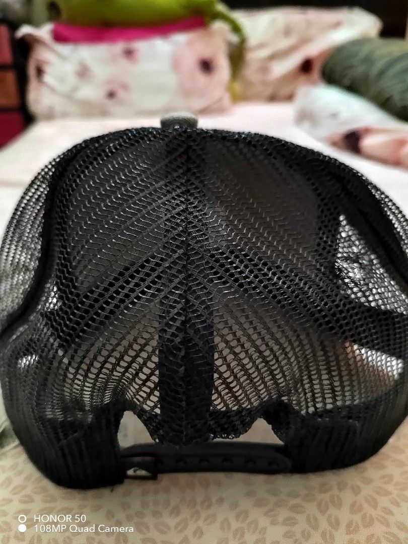 Quick silver Cap (Category: Cap & Hats) located in Kuala Lumpur. Submitted by madam_lynn (Listing ID 1262467640, Image 2). Description: .