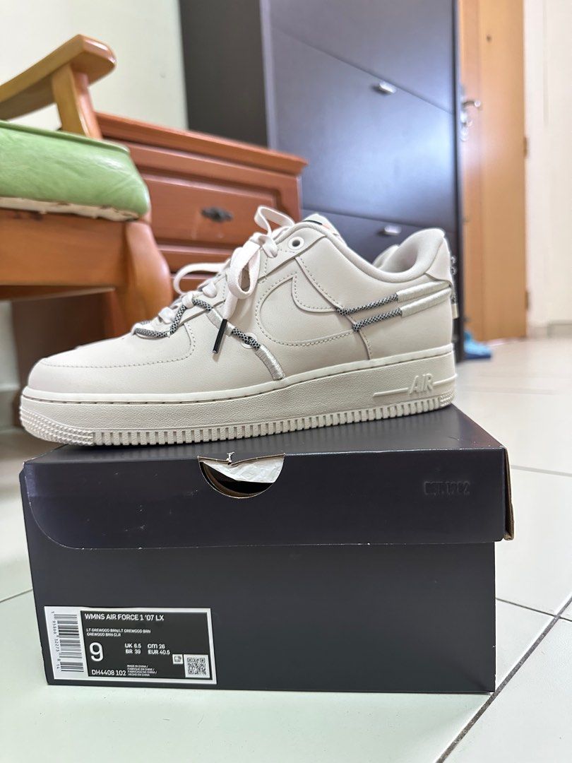 Nike air force 1 lx rare 2025