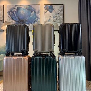 Rimowa classics (20/22/26/29) available for order